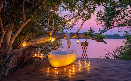 Bañera profunda. Ila Safari Lodge