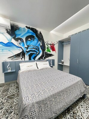 Luxury Room | 1 bedroom, minibar, individually furnished, desk - B&B i borboni (Naples)