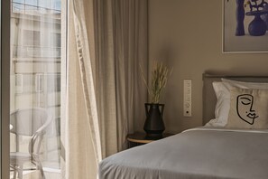 Urban Balcony Studio | Allergikerbettwaren, Verdunkelungsvorhänge, schallisolierte Zimmer