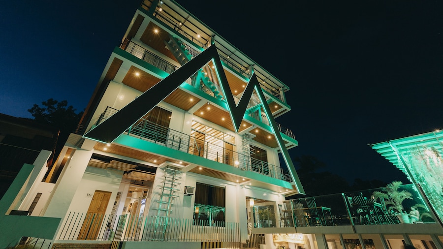 The Marc Vannelli Oslob