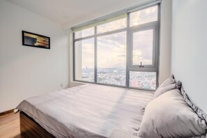 Apartment, 3 Bedrooms, Accessible, Balcony