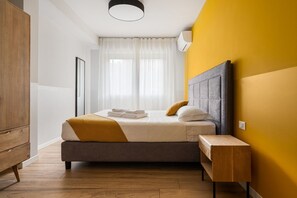 1 bedroom, WiFi, bed sheets - MUSTARD FAMILY CENTRAL APARTMENT IN DONIZETTI RESIDENCE (Bergamo)