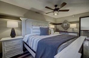 4 bedrooms, free WiFi, bed sheets