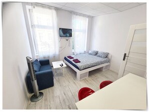 1 makuuhuone, silitysrauta/-lauta, Wi-Fi, vuodevaatteet