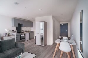 TV, offices - Fabulous Studio in Central Liverpool (Liverpool)