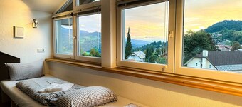 Wie ein Adlerhorst Thront die Ferienwohnung Giebelblick D Hoch Über den Dächern