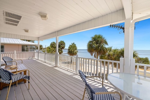 Gulf front island stilt house