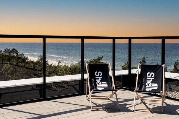 Property grounds - A beautiful apartment surrounded by a forest (Rogowo)