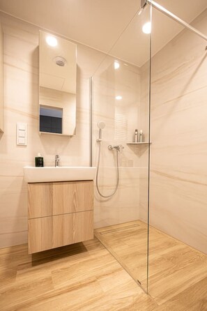 Hair dryer, towels