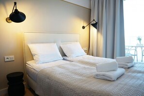 1 habitación, tabla de planchar con plancha, wifi gratis y ropa de cama