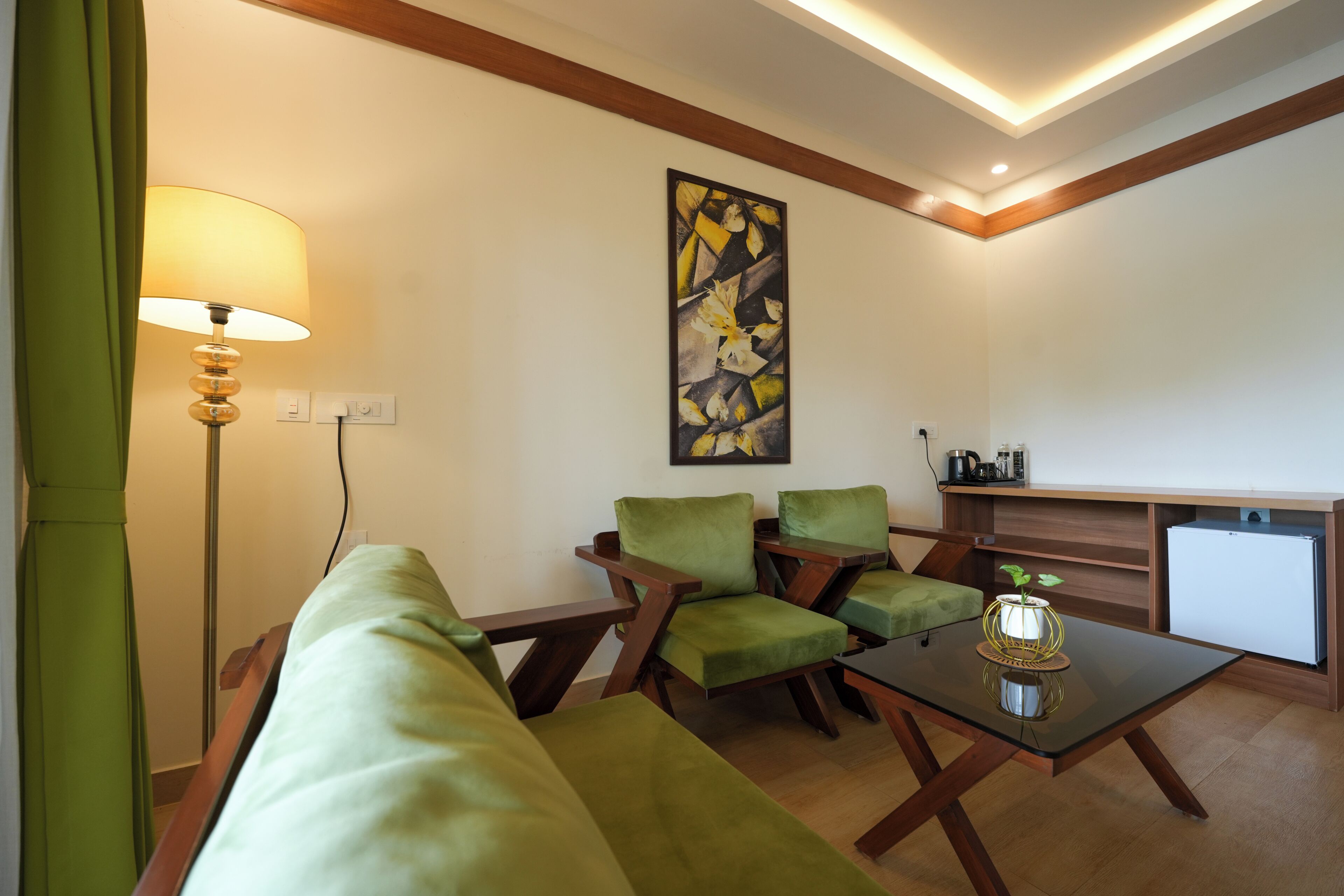 標準平房 | 起居區 | 平面電視、乒乓球