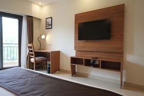 Deluxe Double Room | Soundproofing, iron/ironing board, free WiFi