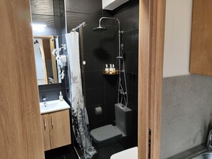 Standard Apartment | Bathroom - Ulysses Apartments Syntagma (Athens)