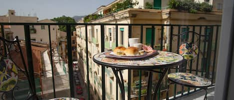 Chambre Quadruple Confort | Vue depuis le balcon