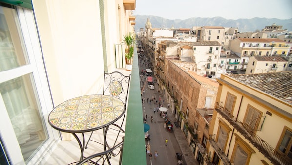 Chambre Luxe | Vue depuis le balcon