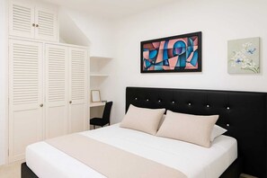 House, 6 Bedrooms | 6 bedrooms