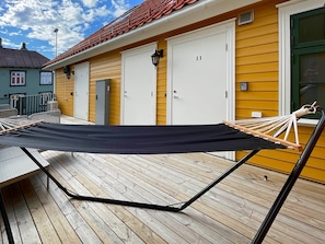 Appartement, 2 slaapkamers, terras, uitzicht op stad | Terrein van de accommodatie