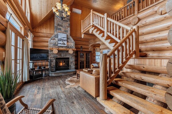 TV, fireplace - Fiddler Lake Resort - Bear 10 (Mille-Isles)