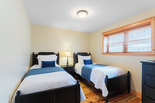 Fiddler Lake Resort - Deer 16