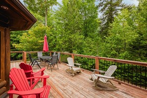 Outdoor dining - Fiddler Lake Resort - Deer 61 (Mille-Isles)