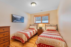 Iron/ironing board, WiFi, bed sheets - Fiddler Lake Resort - Deer 30 (Mille-Isles)