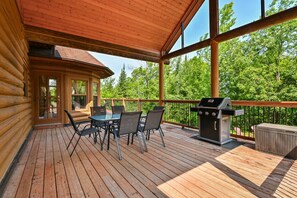 Outdoor dining - Fiddler Lake Resort - Deer 86 (Mille-Isles)