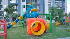 Departamento, 2 habitaciones, con acceso para personas discapacitadas, balcón | Área infantil