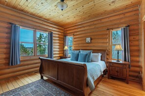 5 bedrooms, iron/ironing board, WiFi, bed sheets