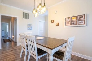 Dining - A Kure for the Sol (Kure Beach)