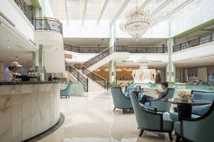 Sala de estar en el lobby