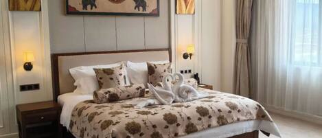 Studio Suite Presidensial | Brankas dan didekorasi berbeda-beda