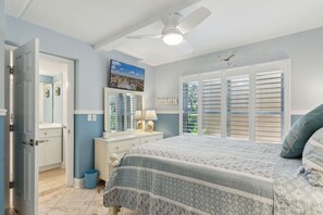 3 bedrooms, iron/ironing board, WiFi, bed sheets