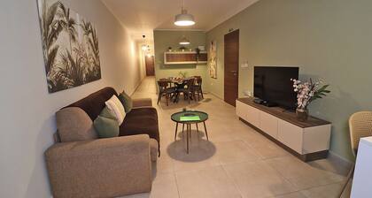 Lovely Holiday Home next to bus terminus