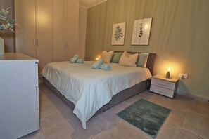 3 chambres, fer et planche à repasser, lit parapluie, Wi-Fi gratuit