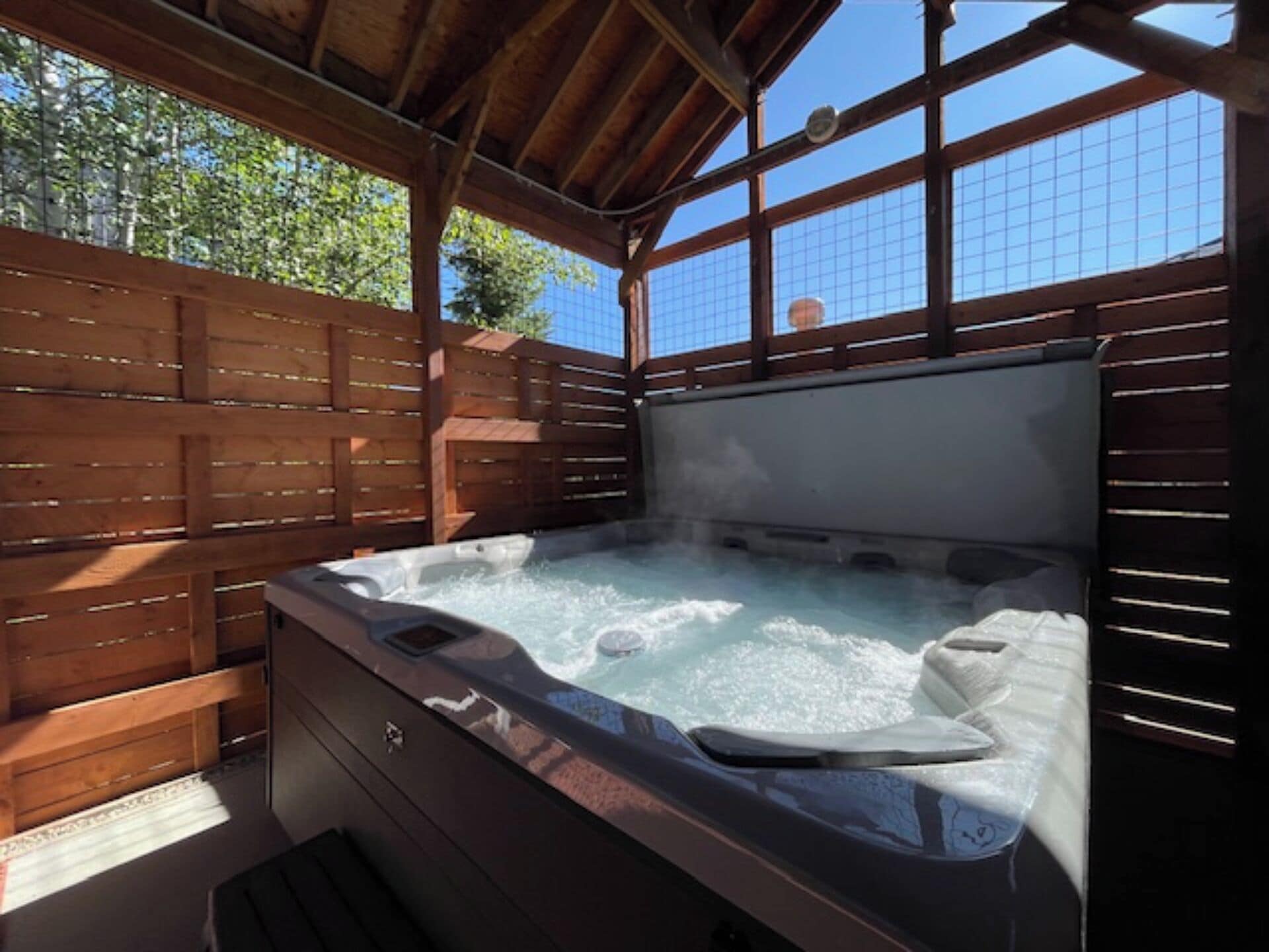 Bañera de hidromasaje exterior