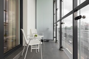 Balcony - Cozy Studio Kasprzaka Warsaw by Renters (Warsaw)