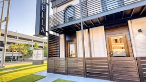 Exterior detail - The Bella`s Swing & Sway Suite, Sleeps 2, King Bed, Private Patio (Biloxi)