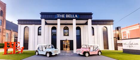 المنشأة من الخارج