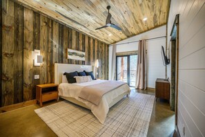 6 slaapkamers, een strijkplank/strijkijzer, reisbedje, gratis wifi