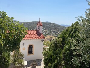 House, 3 Bedrooms, Balcony, Garden View | Exterior - Eagles Nest Villa Your Grecian Paradise (Kropia)