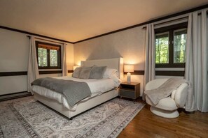 4 bedrooms, iron/ironing board, travel cot, free WiFi
