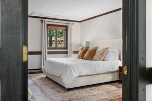 4 Schlafzimmer, Bügeleisen/Bügelbrett, Reisekinderbett, kostenloses WLAN
