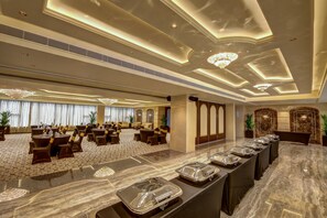 Daily continental breakfast (INR 350 per person)