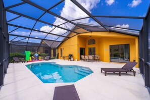 Outdoor pool, a heated pool - 8 Guest Home with Private Pool (Davenport)