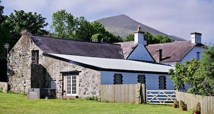 St Beuno House, Clynnog Fawr, Caernarfon, Gwynedd