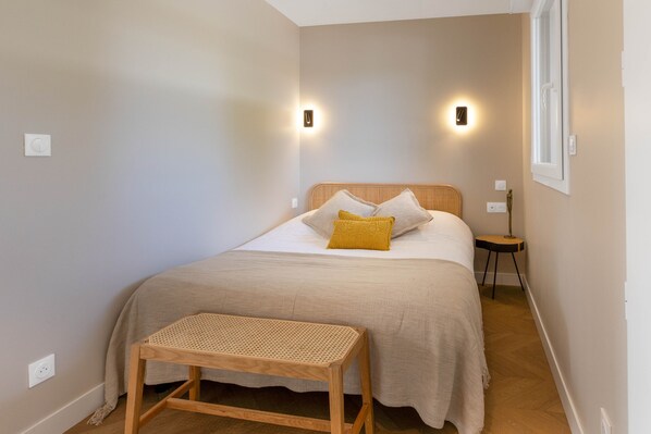 30 chambres, fer et planche à repasser, lit parapluie, Wi-Fi gratuit