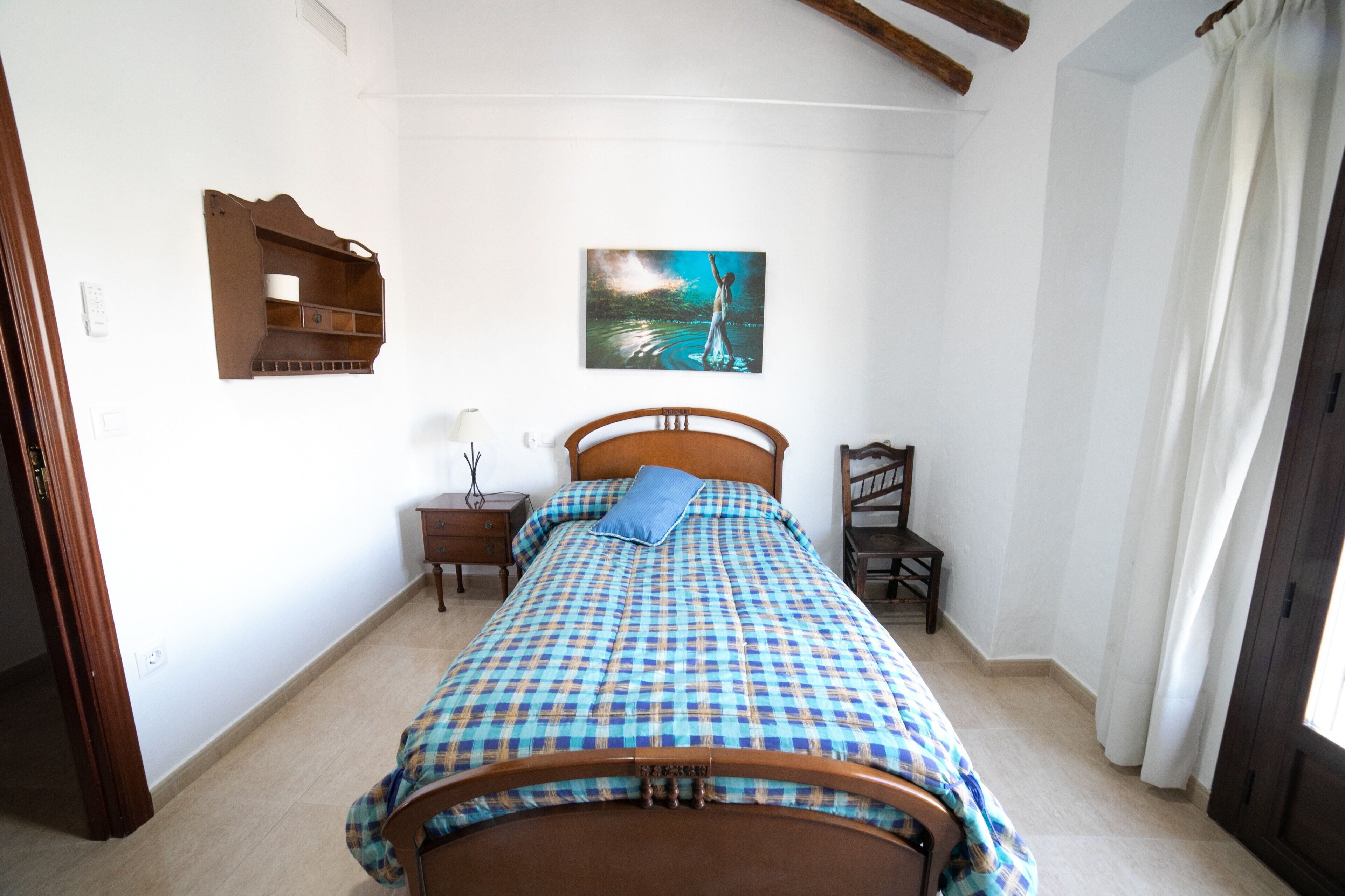 10 bedrooms, desk, iron/ironing board, WiFi