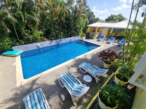 Huvila | Uima-allas | Sisäuima-allas