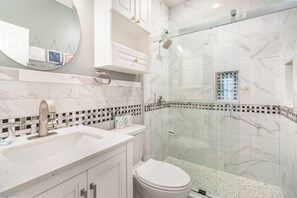 Shower, hair dryer - 2nd Floor Condo in Central MB (Myrtle Beach)
