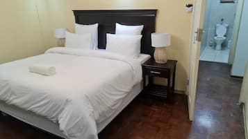 7 bedrooms, iron/ironing board, WiFi, bed sheets